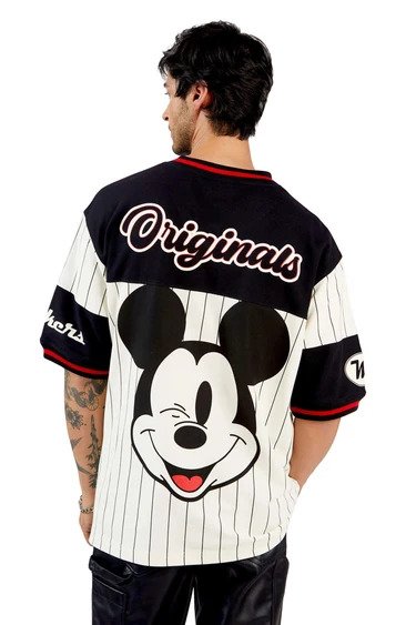 Shop Men's Oversized T-Shirts in UAE | Bonkers Corner
